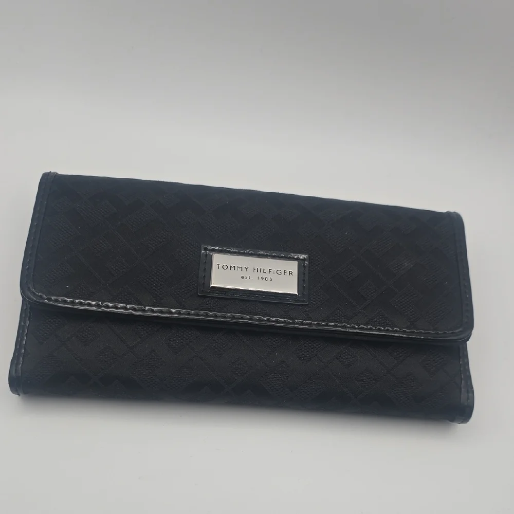 Tommy Hilfiger elegant tommy